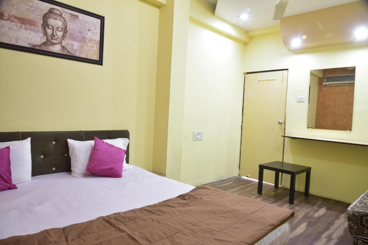 Hotel Drishti Inn Khāpri Exterior photo