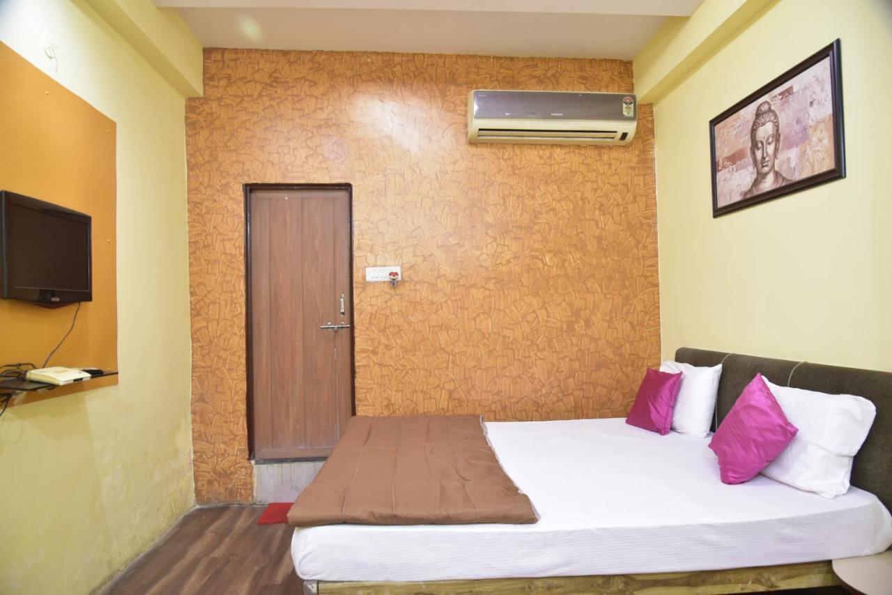 Hotel Drishti Inn Khāpri Exterior photo